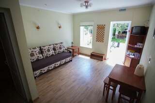 Гостиница Dolce Vita Евпатория 2-комнатный номер улучшенный семейный-3